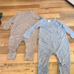 GAP Blue and Gray Heathered Baby Set